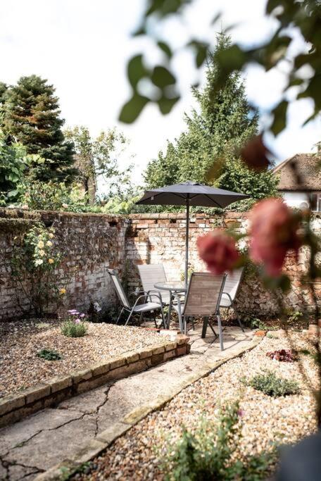 Braybrooke Cottage, Саффрон-Уолден Экстерьер фото